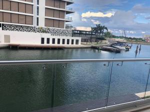 PH Ocean Front w Chef and yatch Rental