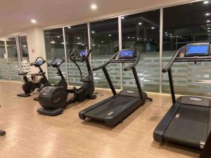 PH Ocean Front w Chef and yatch Rental