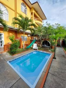 Beau Vallon Villa Self Catering With Pool
