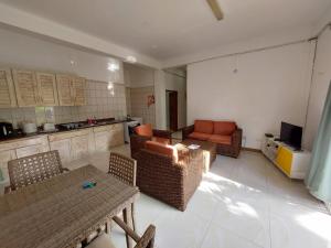 Beau Vallon Villa Self Catering With Pool