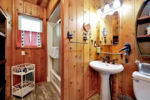 Bear Cub Cabin #2069 by Big Bear Vacations