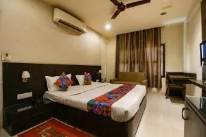 FabHotel Kamla Regency - Samarda