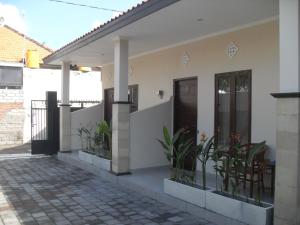 Gendis Hotel and Guest House
