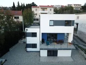 Apartment in an urban villa Kraljevica - Hreljin