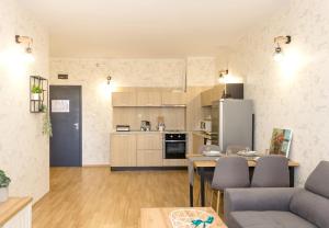 Bright 1 bedroom Flat with Balcony in Golden Sands