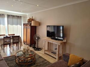 Point Terrace 18