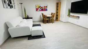 Harste Ferienhaus Ozga mit Balkon und Garten - 内尔滕-哈登贝格