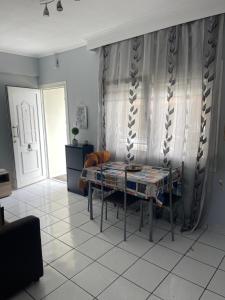 Dimitris House