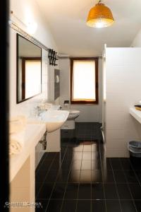 MURAHERA GUEST HOUSE img21