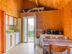 Appartements Vacanceole - Les Chalets de la Chazotte : photos des chambres