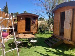 Chalets Roulottes & SPA du pont des charrettes : photos des chambres