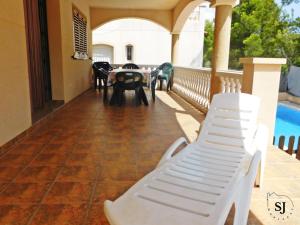 Chalet con piscina (B)