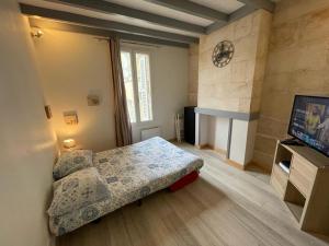 Appartements Le cosy- calme, ideale couple, business, longs sejours( WIFI, Netflix, stationnement public gratuit) : Appartement 1 Chambre