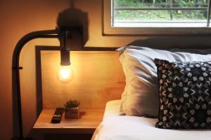 Studio apartment for 2 people in Poblado FRN105 By Roots Rentals