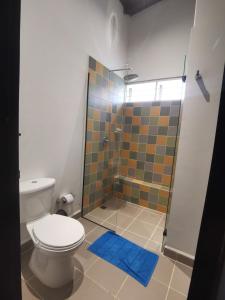 Studio apartment for 2 people in Poblado FRN105 By Roots Rentals