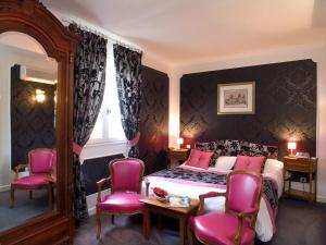 Hotels HOTEL LA COGNETTE A 25 Kilometres de Chateauroux et 30 Kilometres de Bourges : Chambre Simple