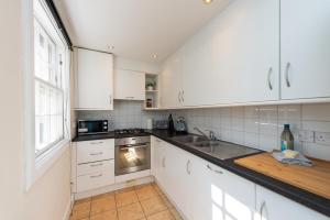 Lovely 3 bed apartment in central Edinburgh