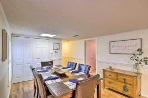 Cozy Higden Retreat - Near Greers Ferry Lake!