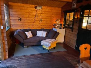Ostsee Jägerhütte am Waldesrand mit Sauna