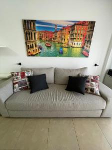 HERMOSO DEPARTAMENTO AMUEBLADO EN EL CENTRO DE LP