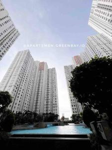 Nordic Studio Pool View Free Netflix at Apt Green Bay Pluit Tower E