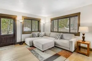 Lazy Deer Landing - McCall