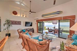 Ocean-View Oasis w 2 Lanais: Right in Kona!