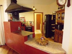 Casa MARAVILHOSA com 4 Suítes em Condomínio