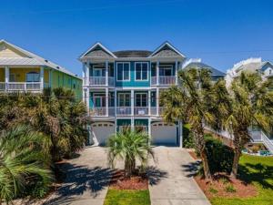 After Dune Delight - Relax and unwind in this fun and spacious 3 story home, Light, Bright, and close to everything! townhouse - 4 tähden hotellit kaupungissa Carolina Beach