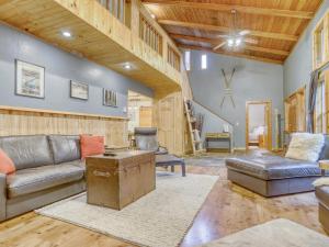 Hearthstone Retreat - Meredith Lodging