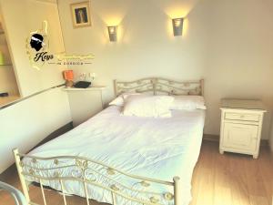 Studio 4 pers Piscine Chauffée accès à pied à la plage Santa Giulia