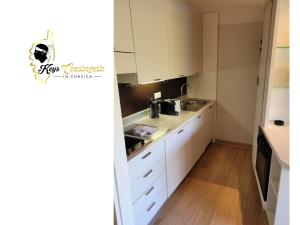 Studio 4 pers Piscine Chauffée accès à pied à la plage Santa Giulia