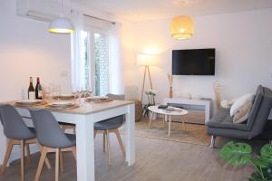 Apartamentos La Herradura Viñas