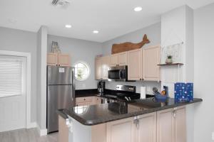 Majestic Marina Villa- 2 bedroom Village at Hawks Cay