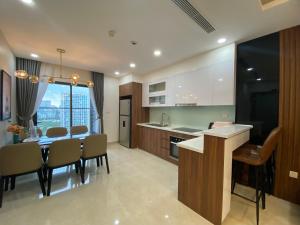Asahi Luxstay - Golden Park Big corner Apartment with Cầu Giấy park view