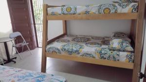 AMPLIO APARTAMENTO AMOBLADO SECTOR LAURELES-ESTADIO Paris