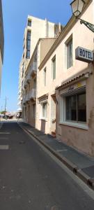 Hotels Hotel & Cantine De La Plage : photos des chambres