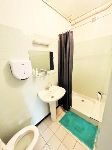 Hotels Hotel & Cantine De La Plage : photos des chambres