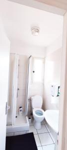 Hotels Hotel & Cantine De La Plage : photos des chambres