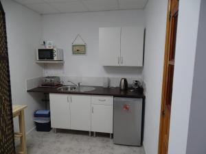 Rickaty Lodge Bed and Breakfast, Airport Hotel, Hotel de aeropuerto, Las Palmas Airport, Gran Canaria Airport, LPA, Spain