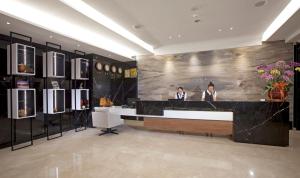 Renyi Lake Hotel