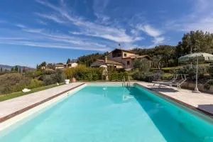 Villa Montegemoli - by Bolgheri Holiday - Serra