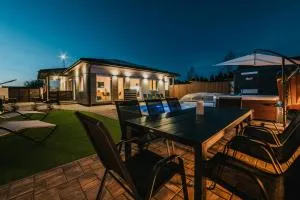 Tópart Apartmanok ***** Algyő - Csikójárásdůlő