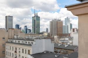 Top Floor View Apartment Marszałkowska by Renters