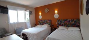 Hotels Hotel & Cantine De La Plage : photos des chambres