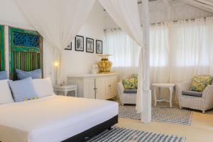 Chanteak Bali - White House 1