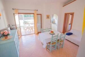 residence baia sant anna con piscina img26