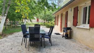 Maisons de vacances La Buissonade proche Sarlat 24 pour 1 a 6 personnes : photos des chambres