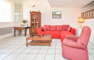 Maisons de vacances Holiday home Cessenon sur Orb MN-1265 : photos des chambres