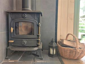 Usk Valley Shepherds Hut